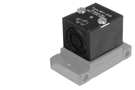 Aventics 551-110 Electric and Pneumatic Actuated Directional Valve